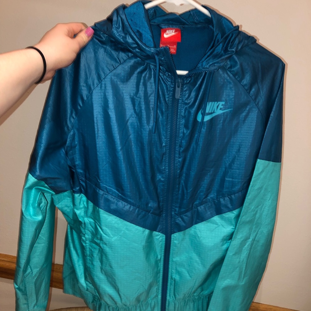 Nike windbreaker